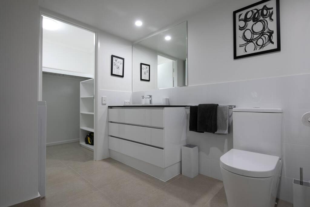 Resort Living, Luxury Getaway, Close 2 Noosa River نوسافيل المظهر الخارجي الصورة